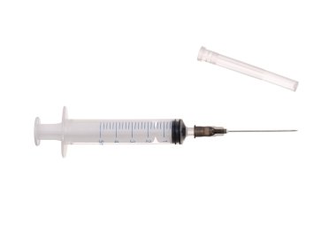 5ml şırınga ve iğne izole
