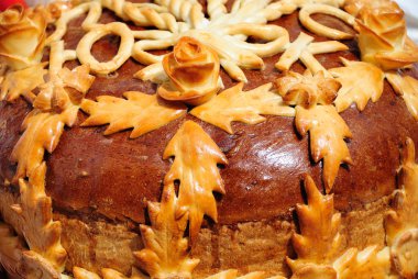 taze ekmek ile süsler