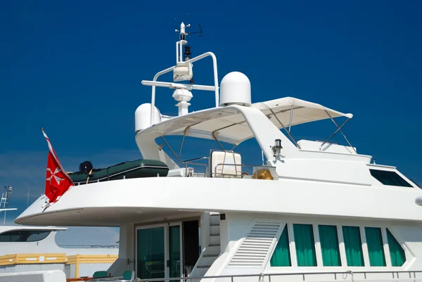 White yachts on an anchor — Stock Photo, Image