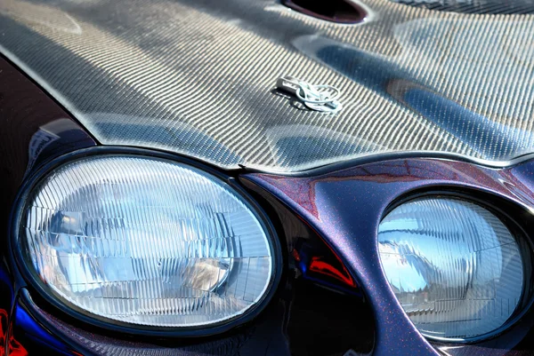 Forward headlight of the racing car — Stock Photo, Image