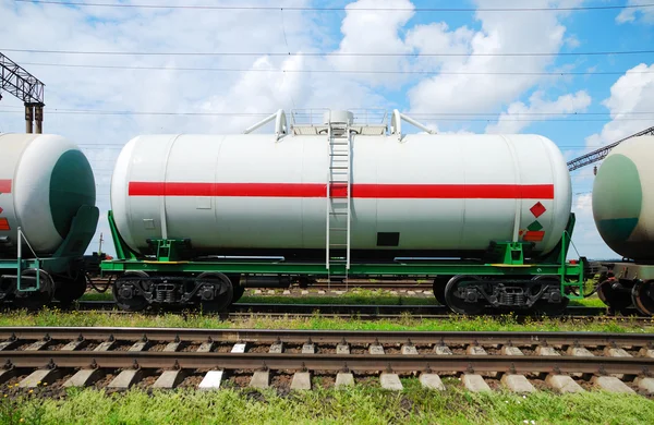 Transporte de petróleo em tanques por via férrea — Fotografia de Stock