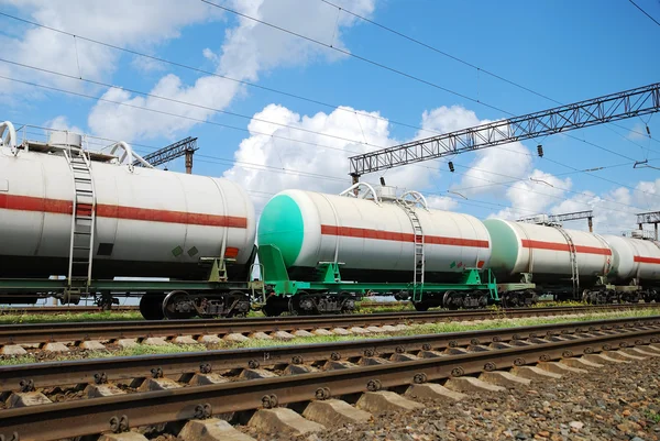 Transporte de petróleo em tanques por via férrea — Fotografia de Stock