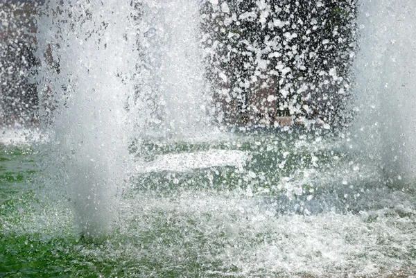 Primo piano di un ruscello di fontana — Foto Stock