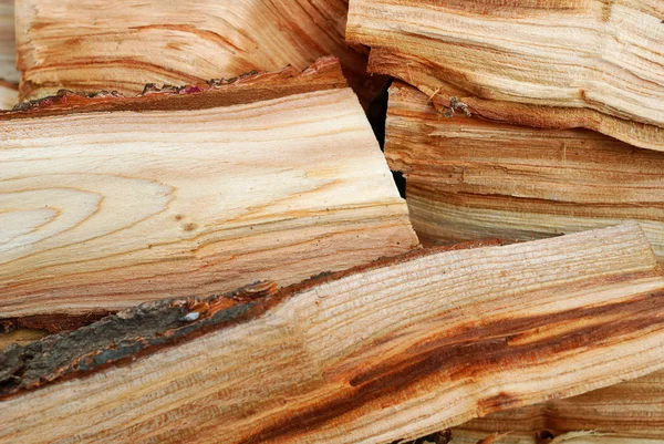 Close-up van het brandhout gesneden — Stockfoto