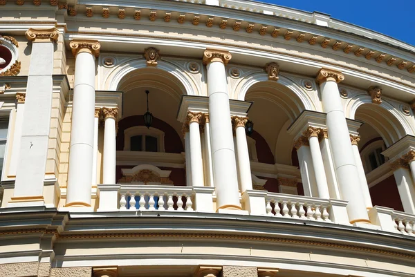 Gevel van opera house in odessa, Oekraïne — Stockfoto