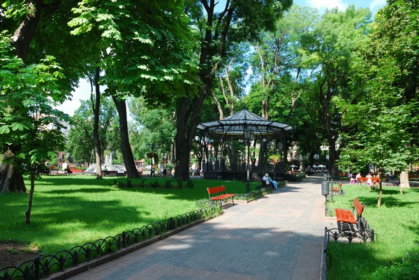 Yaz günü Şehir Parkı — Stok fotoğraf