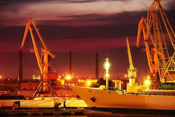 Port warehouse with cargoes and containers — Stock Photo, Image