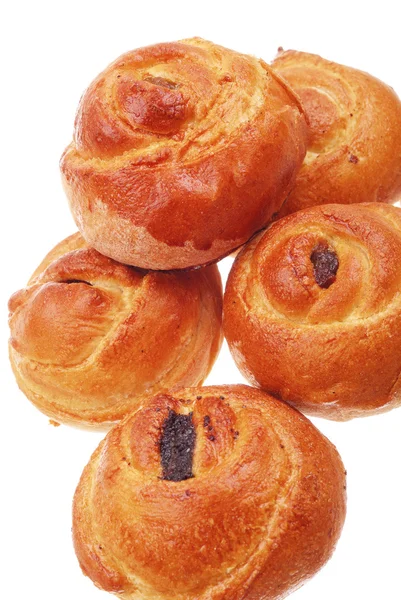 Die frischen Brötchen auf weiß — Stockfoto