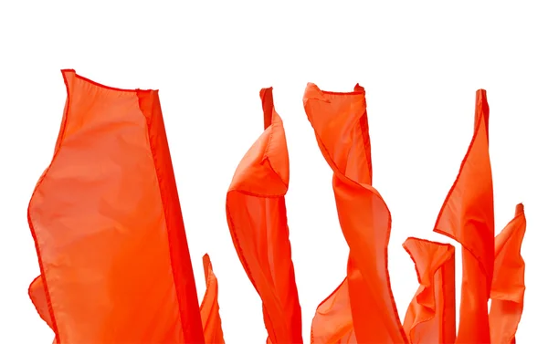 Bandera roja ondeando sobre un viento aislado — Foto de Stock