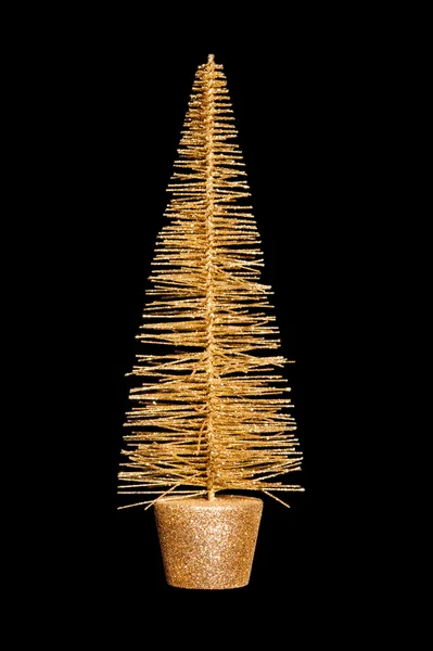 Juguete dorado árbol de navidad en negro —  Fotos de Stock