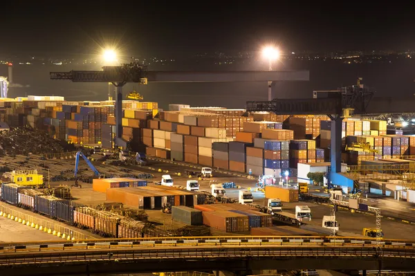 Nacht industriële haven — Stockfoto