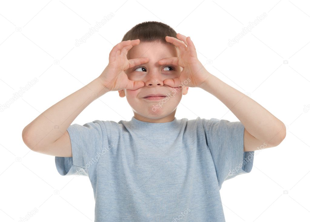 boy imitates binoculars