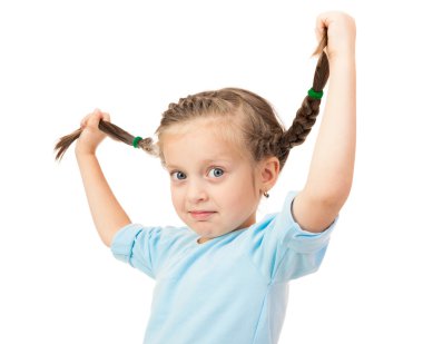 gülümseyen kız şov saç modeli