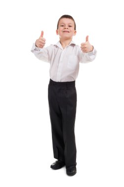 Beyaz takım elbiseli erkek