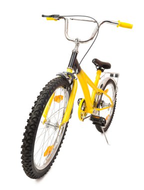 Sarı bisiklet üzerinde beyaz izole