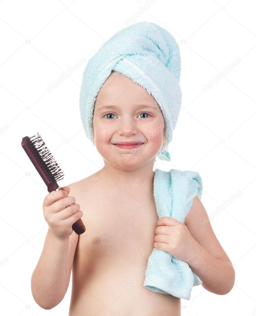 Previs site logboek Adviseur Meisje in handdoek met haarborstel ⬇ Stockfoto, rechtenvrije foto door ©  soleg #36726211