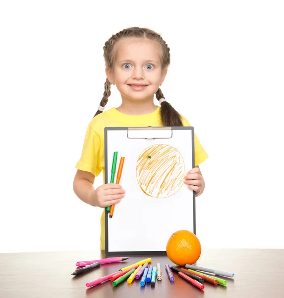 Chica dibujo naranja en portapapeles — Foto de Stock