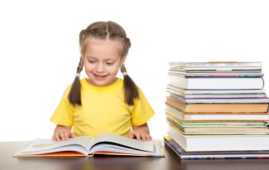 beyaz kitap ile kız