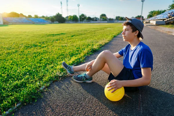 Konzept Von Sport Und Gesundheit Porträt Eines Teenagers Der Auf — Stockfoto