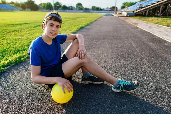 Konzept Von Sport Und Gesundheit Porträt Eines Teenagers Der Auf — Stockfoto