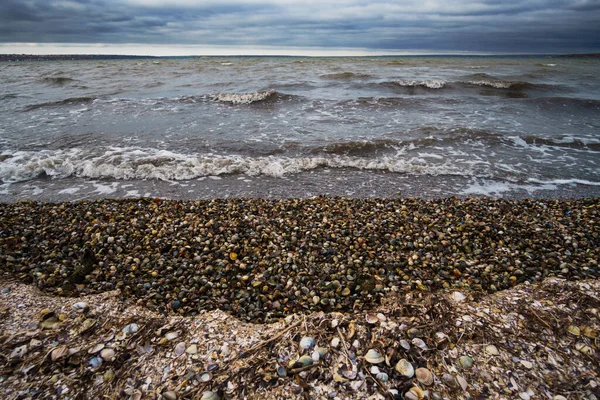 Драматический Морской Пейзаж Мрачное Море Волны Мрачное Небо Дикий Пейзаж — стоковое фото