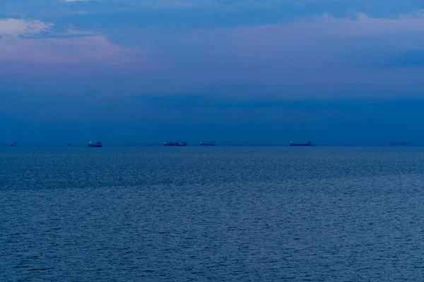 Atardecer Barcos Mar Paisaje Marino Con Cielo Azul — Foto de Stock