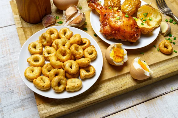 Leckeres Und Gesundes Essen Mittagessen Ländlichen Stil Gebratenes Hühnerfleisch Und — Stockfoto