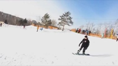 Sibirya 'da snowboard yapmak (Rusya)