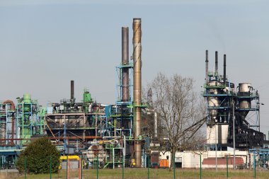 gaz damıtım fabrika