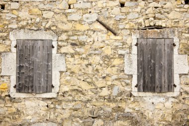 Eski duvar ve pencereler