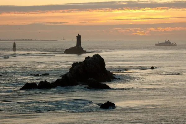 Divoké pobřeží západ slunce — Stock fotografie