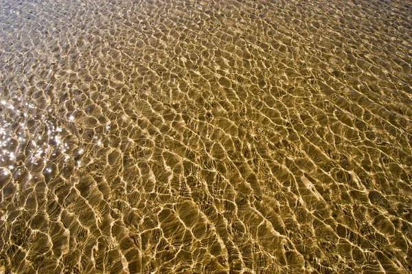 Ondulações no oceano de ouro — Fotografia de Stock