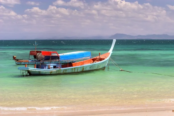 Boat in paradise — Stock Photo, Image