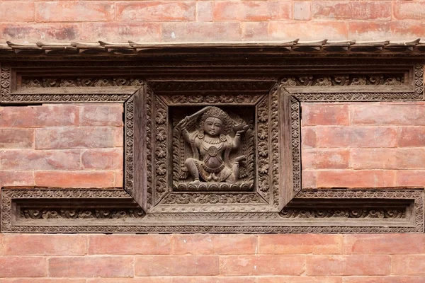 Hindu geschnitzte Holzskulptur — Stockfoto