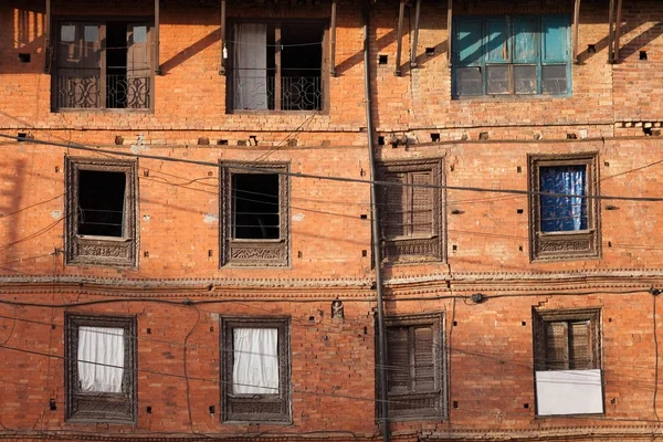 Fachada torcida edificio — Foto de Stock