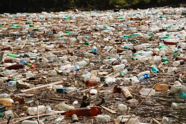 Gran contaminación plástica — Foto de Stock