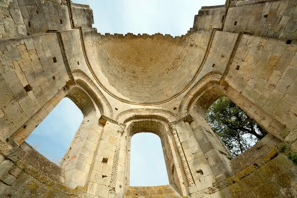 Vecchie rovine abbaziali in Francia — Foto Stock