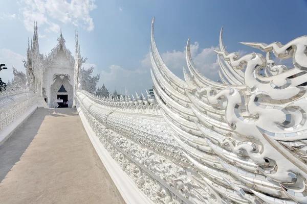 Bouddhisme temple blanc — Photo