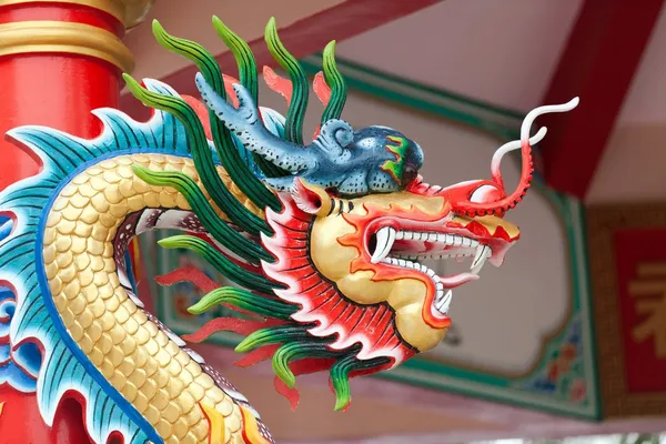 Sculpture dragon chinois — Photo