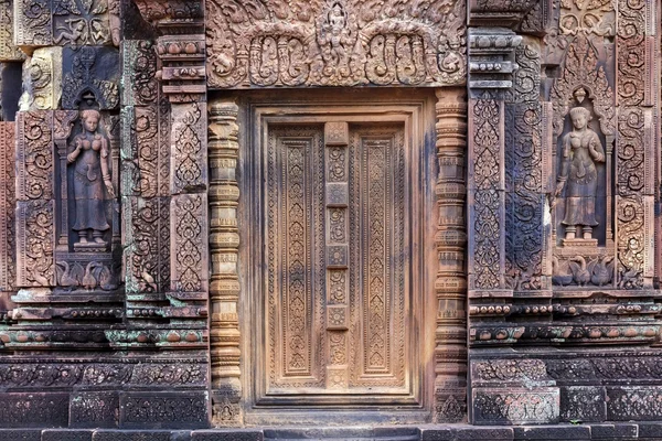 Khmer temple door — Stock Photo, Image