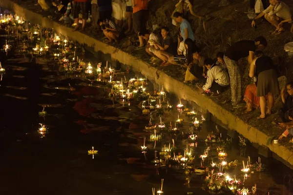 Loy Krathong festival — Stockfoto