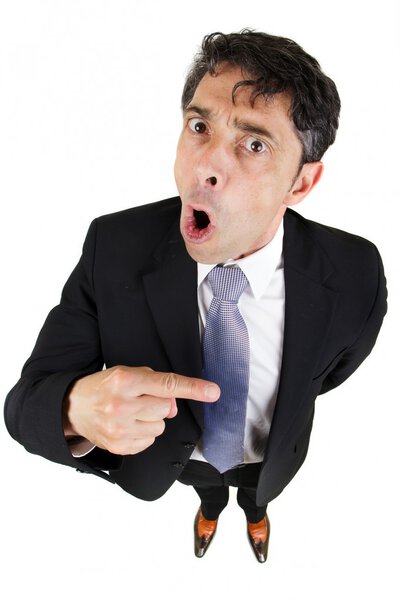 Человек отрицает свою причастность
