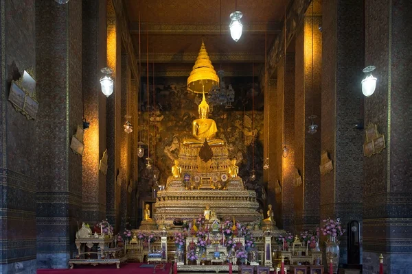 Gyllene Buddha-statyn — Stockfoto