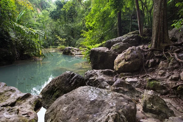 Erawan estanque cascada — Foto de Stock