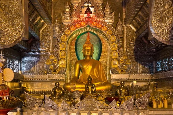 Gilded Buddhist temple — Stock Photo, Image