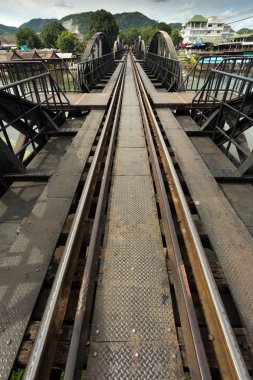 patates rendesi kwai Köprüsü tren