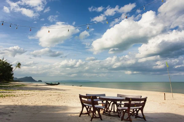 Restaurant on tropical beach — Stock Photo, Image