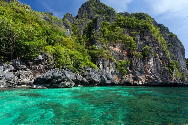 Idyllische tropische zee landschap — Stockfoto