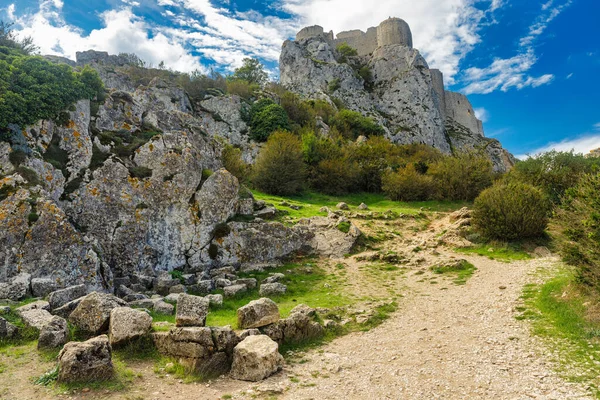 Paisaje Rocoso Alrededor Del Castillo Medieval Francés Peyrepertuse Montaña Los — Foto de Stock