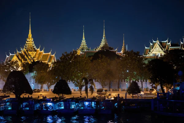 Vista Noturna Grand Palace Wat Phra Keaw Rio Chao Phraya — Fotografia de Stock